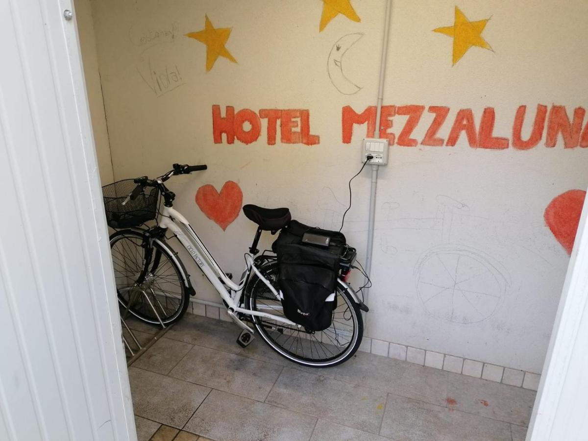 Hotel Mezzaluna Treviso Exterior foto