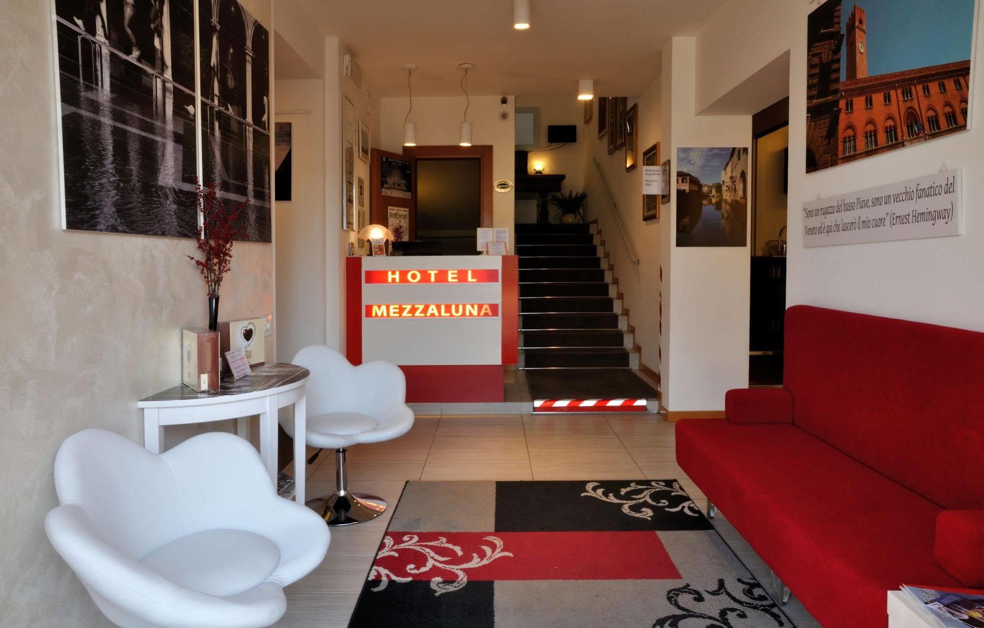 Hotel Mezzaluna Treviso Exterior foto