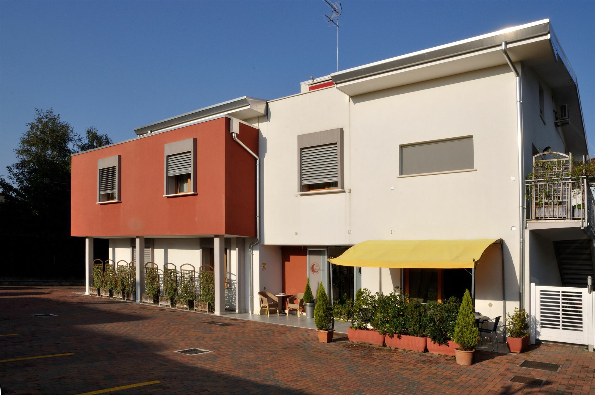 Hotel Mezzaluna Treviso Exterior foto